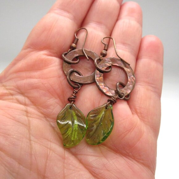 Handcrafted Earrings Hammered Copper Circle Green Leaf Lucite Dangle Pierced - Picture 9 of 9